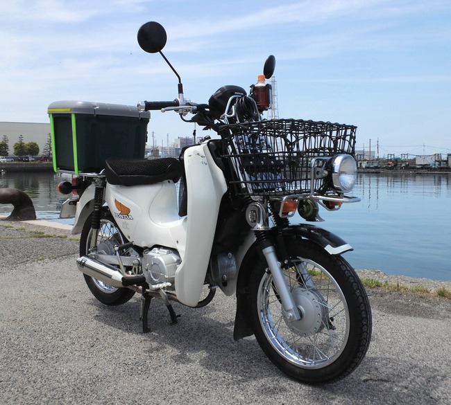 Honda_Super_Cub110pro_(JA07)_in_Fuke_Port02